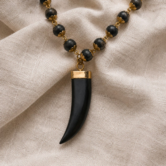Tiger Tooth design pendant detail